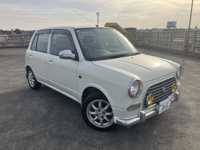 ダイハツ ミラジーノ 