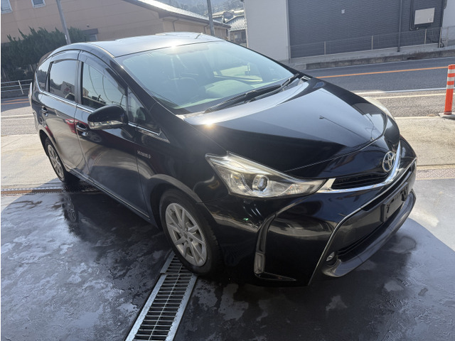 トヨタ プリウスα 