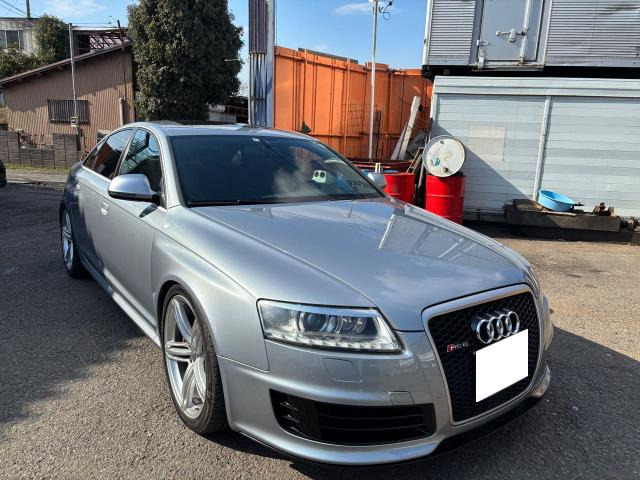 アウディ RS6 