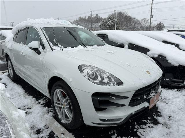 ポルシェ マカン 