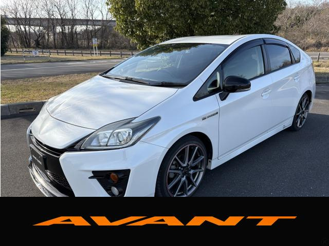 トヨタ プリウス 