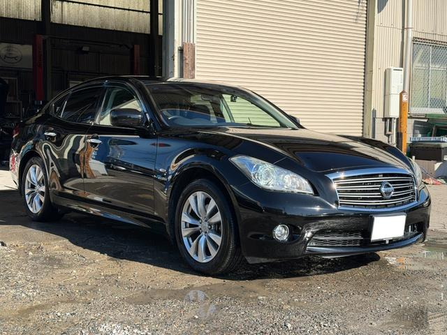 日産 フーガハイブリッド 