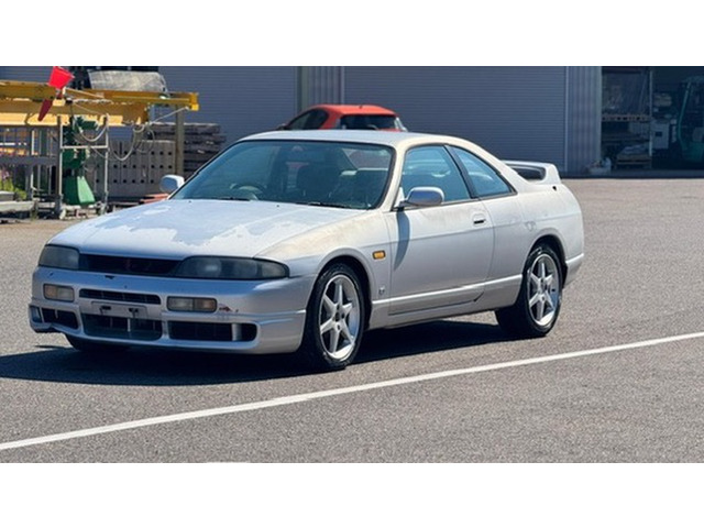 日産 スカイライン 