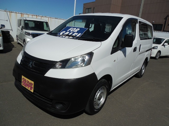 三菱 デリカバン 
