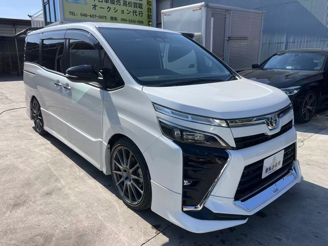 トヨタ ヴォクシー 