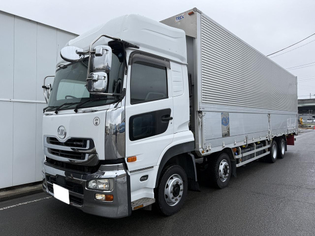 UDトラックス クオン 