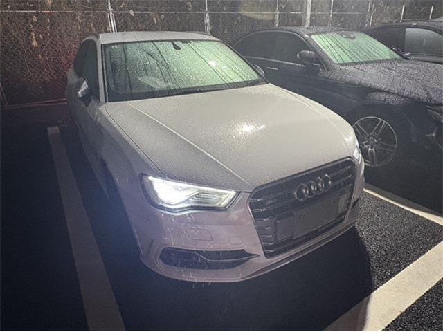 アウディ S3スポーツバック 