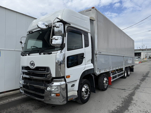 UDトラックス クオン 