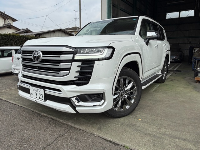 トヨタ ランドクルーザー300 