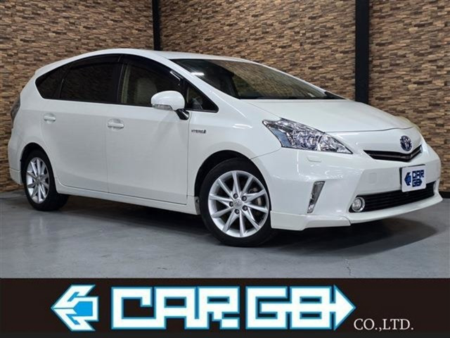 トヨタ プリウスα 