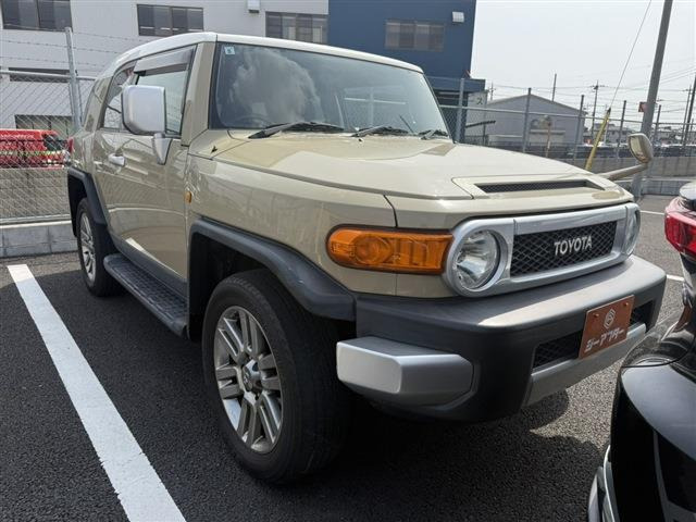 トヨタ FJクルーザー 