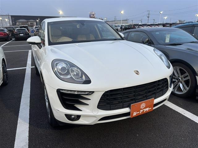 ポルシェ マカン 