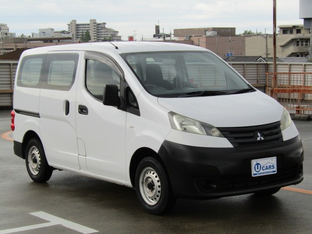 三菱 デリカバン 