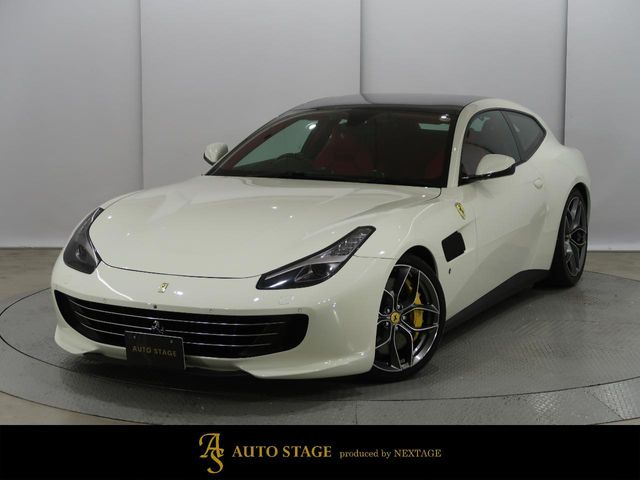 フェラーリ GTC4ルッソ 