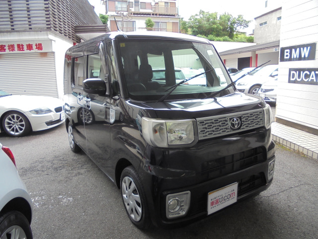 トヨタ ピクシスメガ 