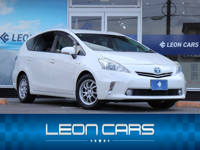 トヨタ プリウスα 