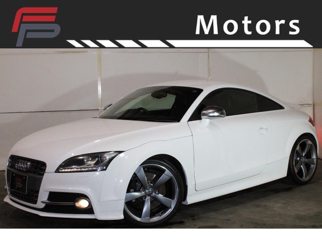 アウディ TTSクーペ 