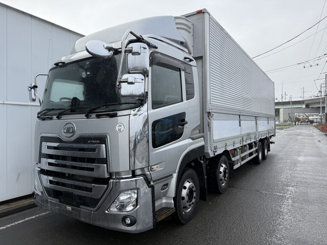 UDトラックス クオン 