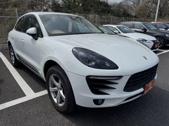 ポルシェ マカン 