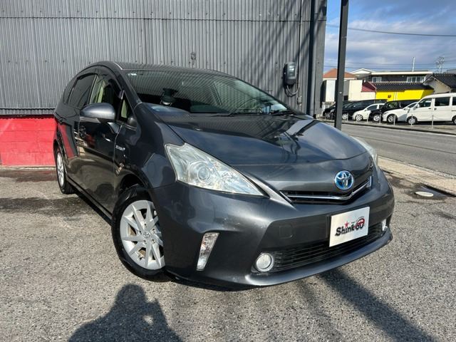 トヨタ プリウスα 