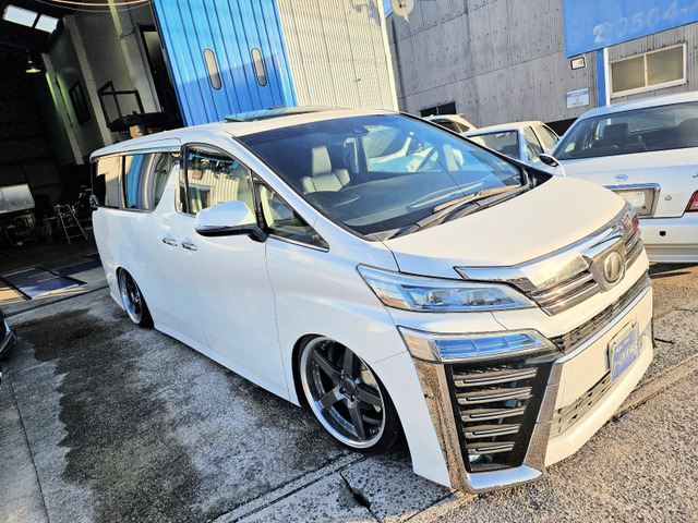 トヨタ ヴェルファイア 