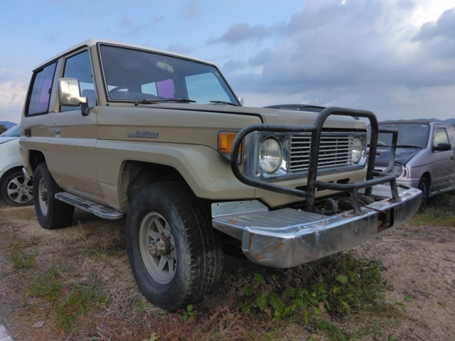 トヨタ ランドクルーザー70 