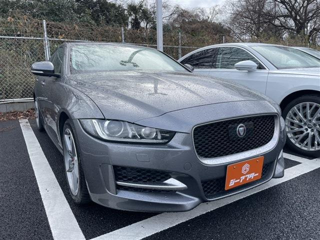 ジャガー XE 
