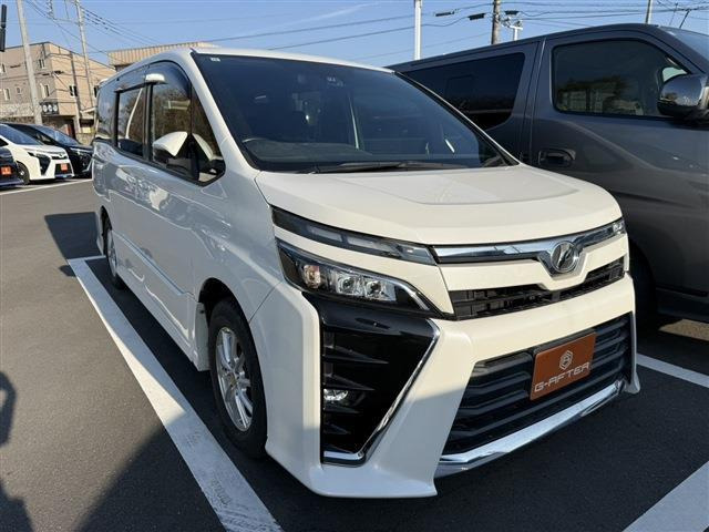 トヨタ ヴォクシー 