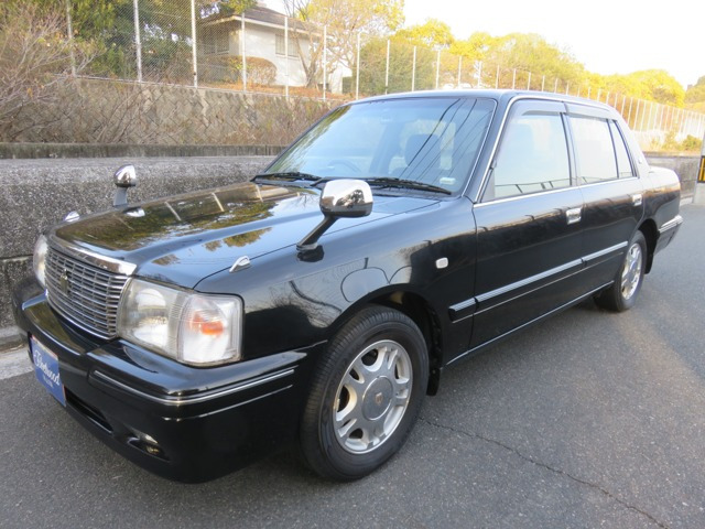 トヨタ クラウンセダン 