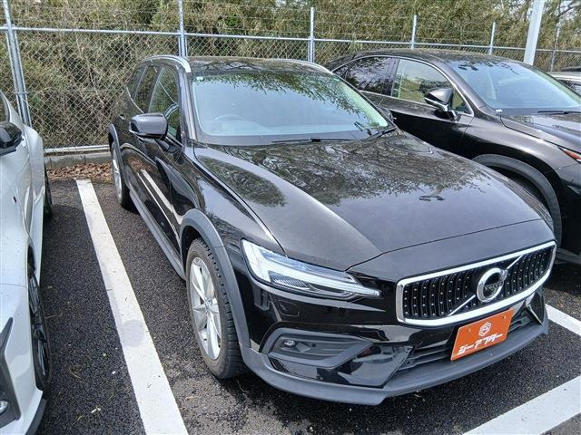 ボルボ V60クロスカントリー 