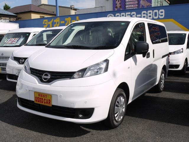 日産 NV200バネットバン 