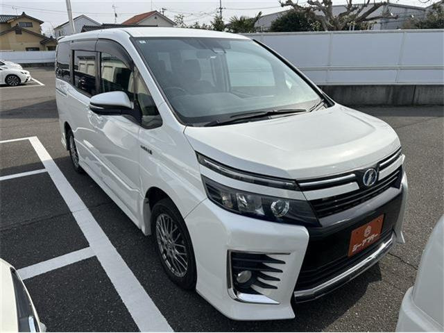 トヨタ ヴォクシー 