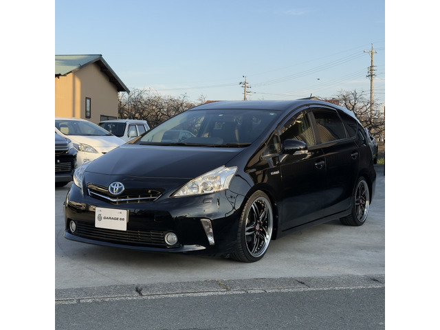 トヨタ プリウスα 