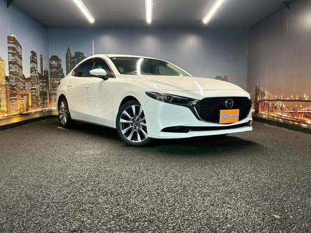 マツダ MAZDA3セダン 
