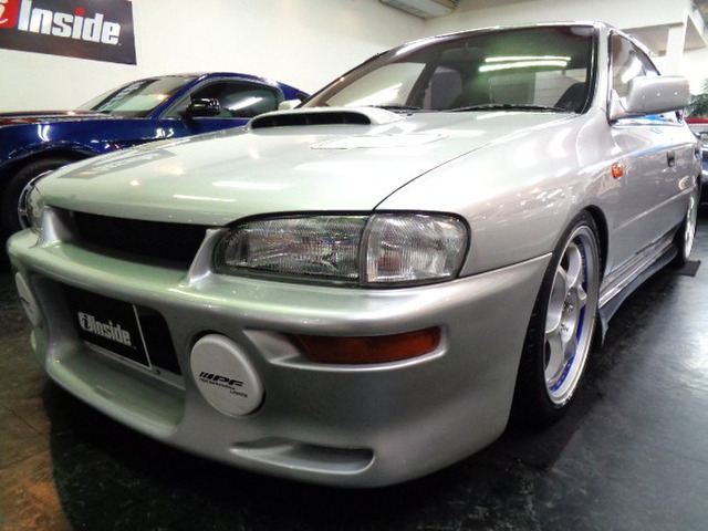 スバル インプレッサ 