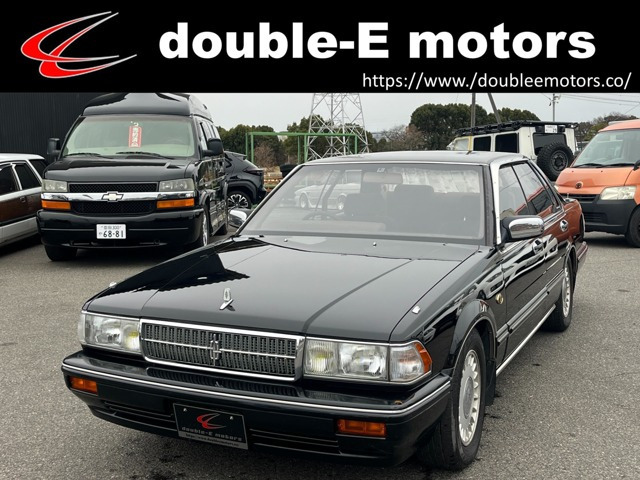 日産 セドリックセダン 