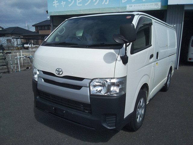 トヨタ レジアスエース 