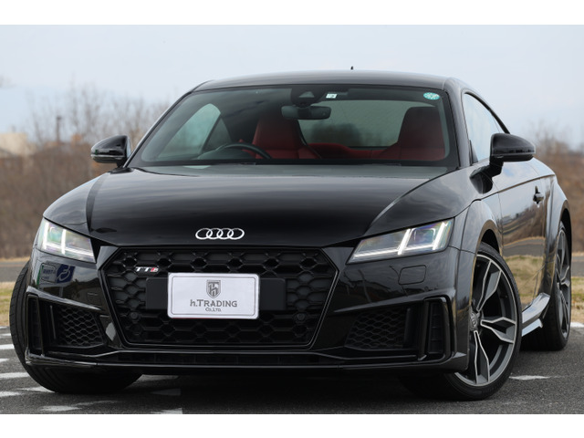 アウディ TTSクーペ 