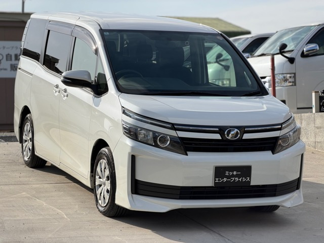 トヨタ ヴォクシー 