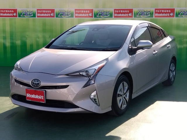 トヨタ プリウス 