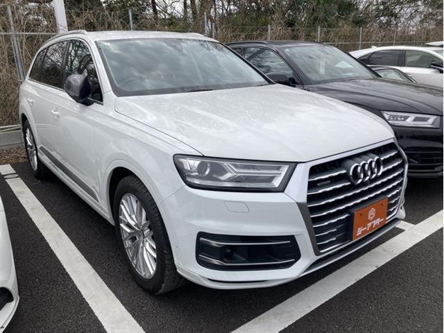 アウディ Q7 