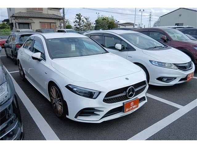 メルセデス・ベンツ Aクラスセダン 