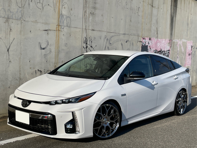 トヨタ プリウスPHV 
