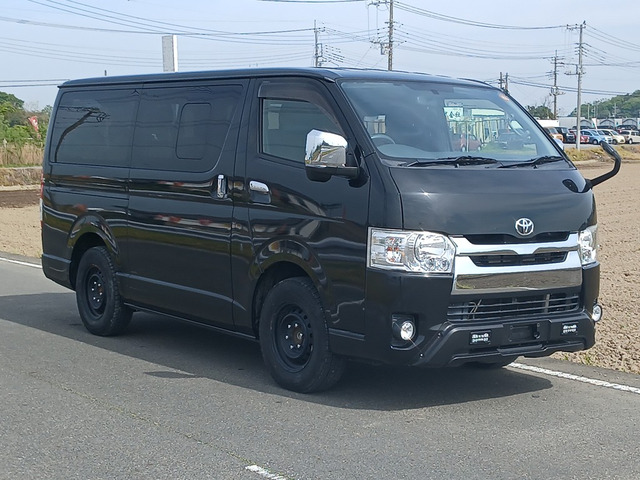 トヨタ レジアスエース 