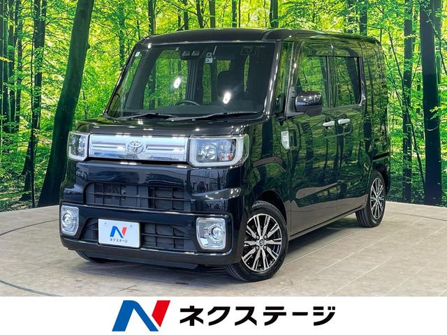 トヨタ ピクシスメガ 