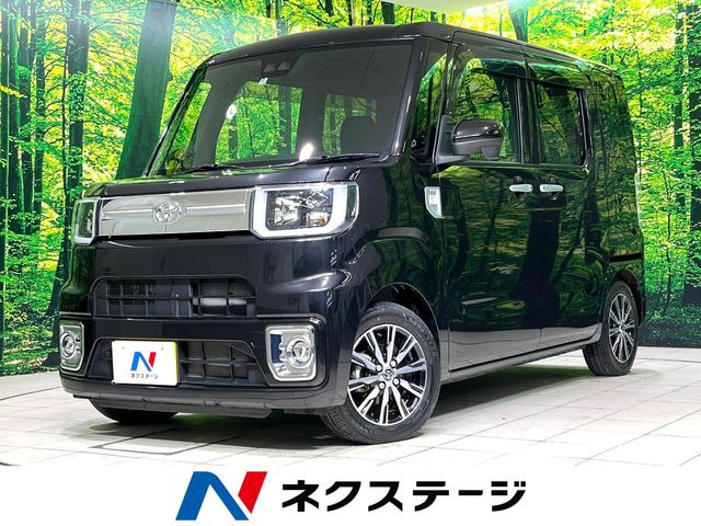 トヨタ ピクシスメガ 