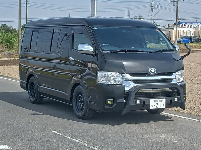 トヨタ ハイエース 