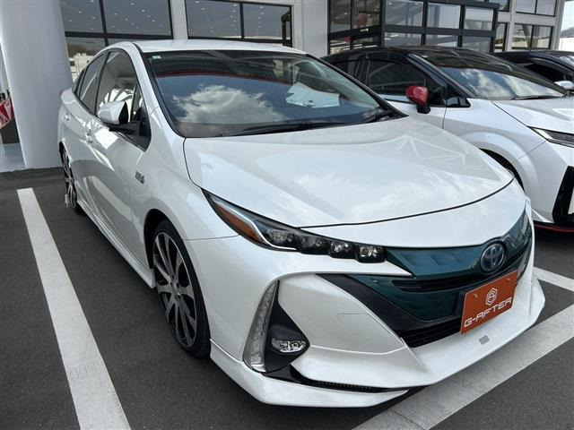 トヨタ プリウスPHV 