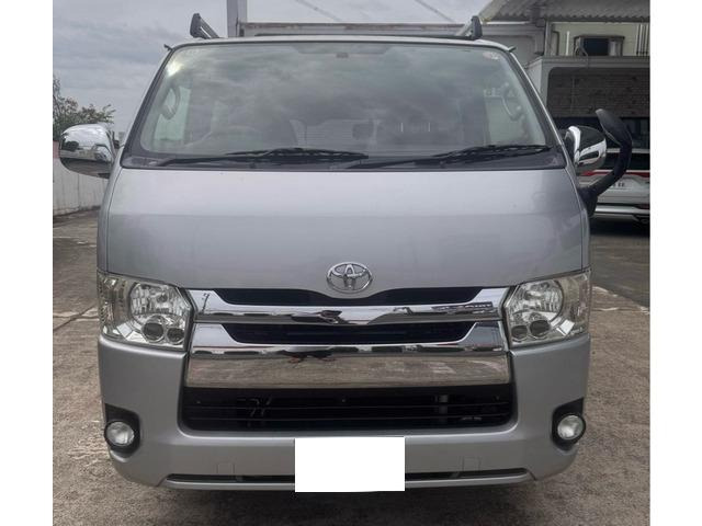 トヨタ ハイエースバン 