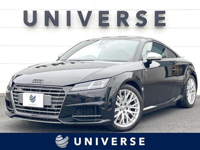 アウディ TTSクーペ 